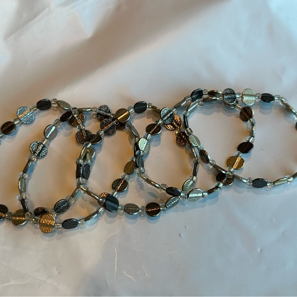 Bracelets - Picture 2 of 3